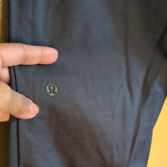 Lululemon Athletica Blue‎ Chinos with Tapered Leg, Size 32 - Picture 8 of 10